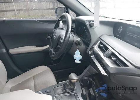 2019 Lexus Ux 200 z USA, uszkodzony, nr VIN JTHY3JBH8K2014561